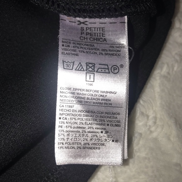 ✰ Classic Black Zip Up Skater Dress ✰ - Picture 6 of 6